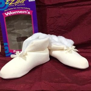 EZ Feet NWT slippers